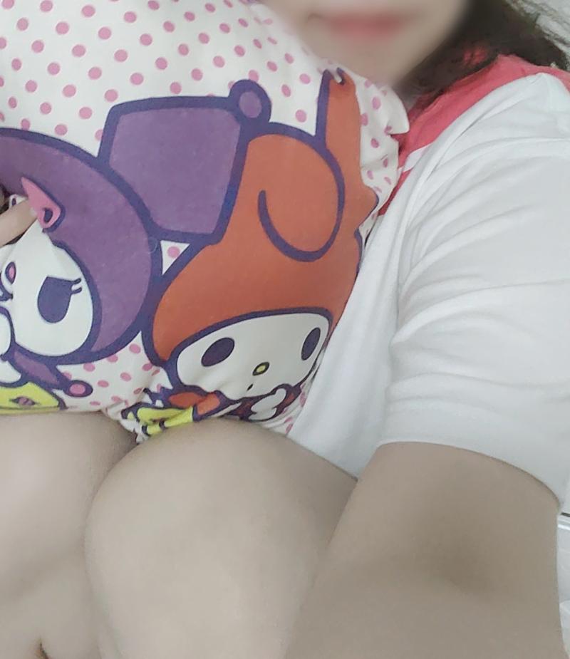 体臭や頭のにおいがいっぱい染み込んだマイメロのクッション♡
