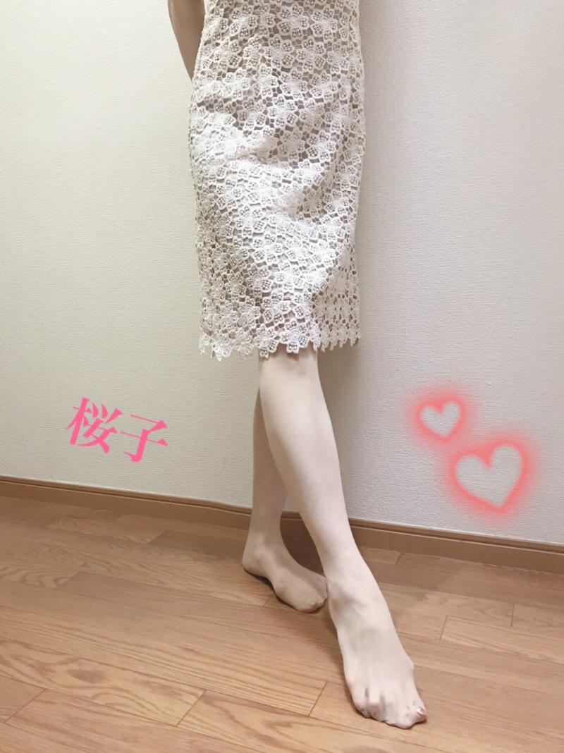 爪先穴あき一日密封発酵済み激臭ベージュパンスト３日履き　アツギ　豪華オプション付