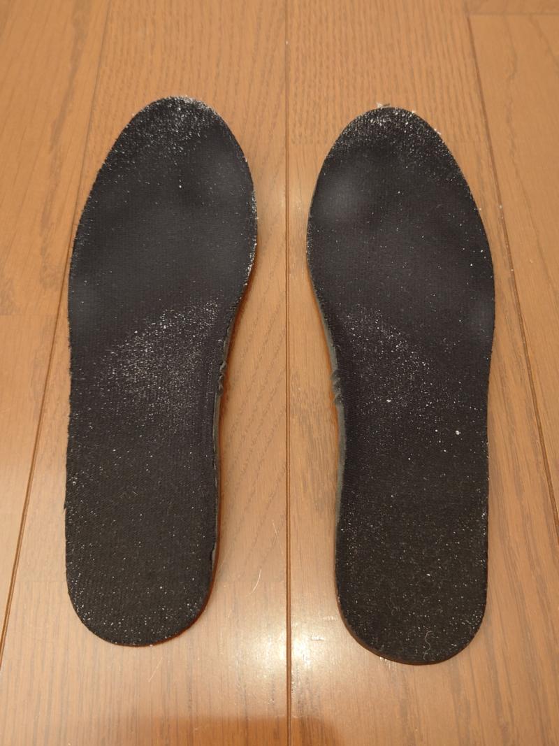 何年未洗濯が不明のブーツのインソール