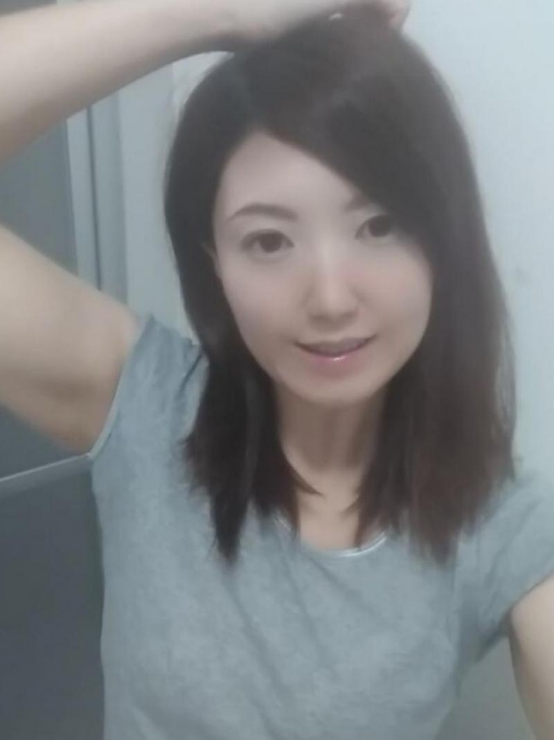 3日着用♥ワキガ臭ムンムンなシャツ