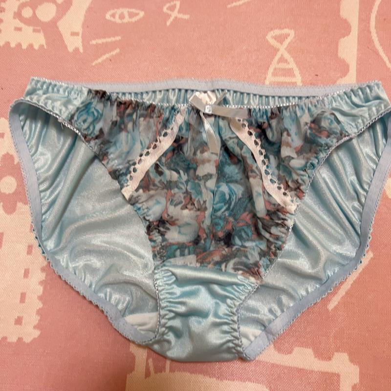 久々出品♡暑い職場で穿くスソガパンティ