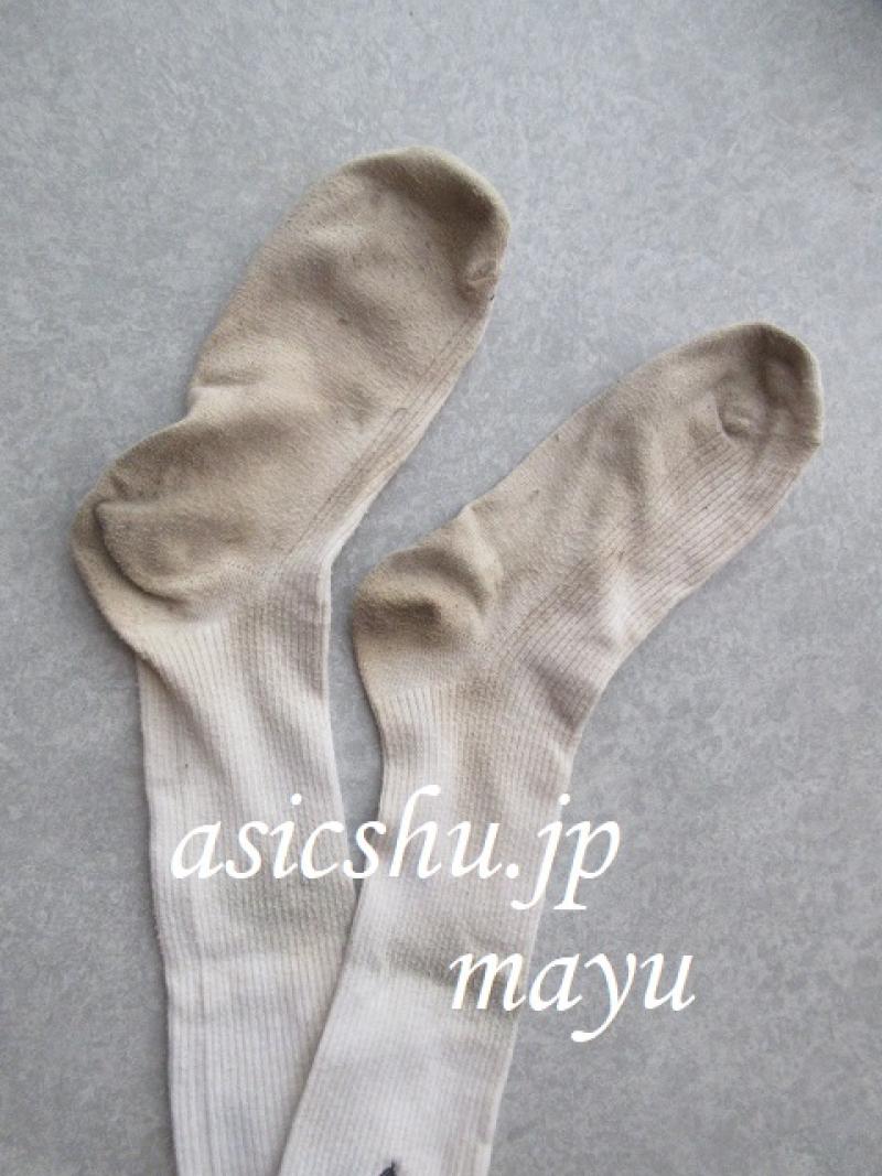 1週間着用でツンと香ばしいニオイになったハイソックス