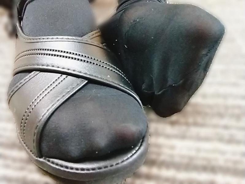 2日履き♡お仕事で足汗いっぱい臭〜い黒スト♡