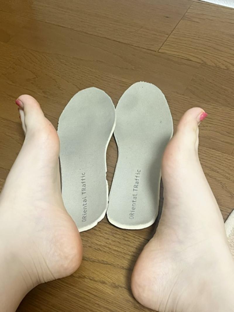 くっさーい!!汗たっぷり吸い込みインソール