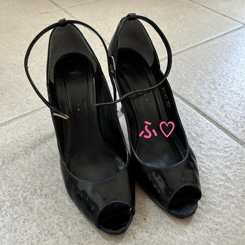 ●約3年愛用●たくさん通勤で履いたお気に入りのくさくさパンプス●