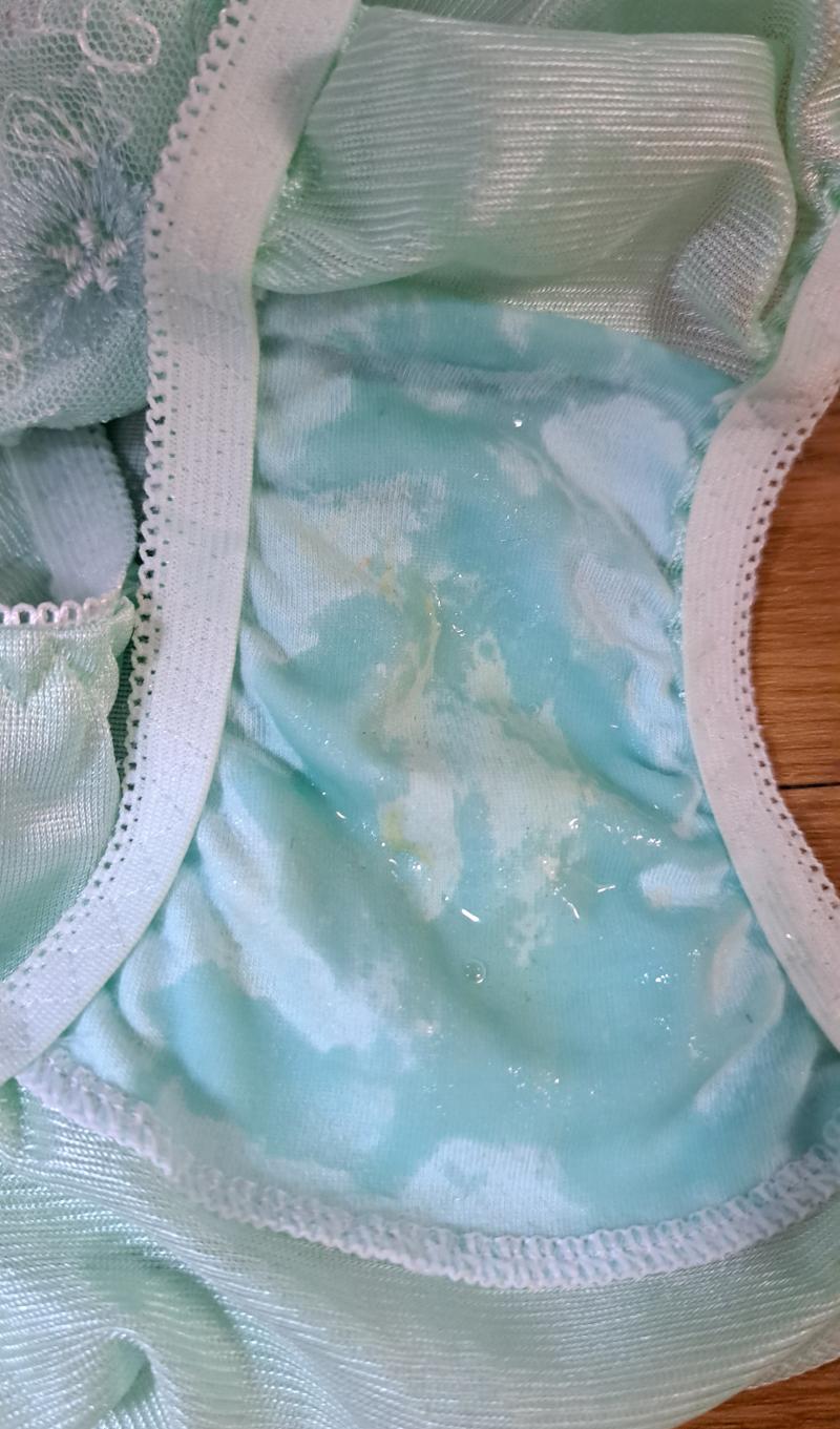 おなにー付き♡お♡っこ拭かずに1日着用パンティ
