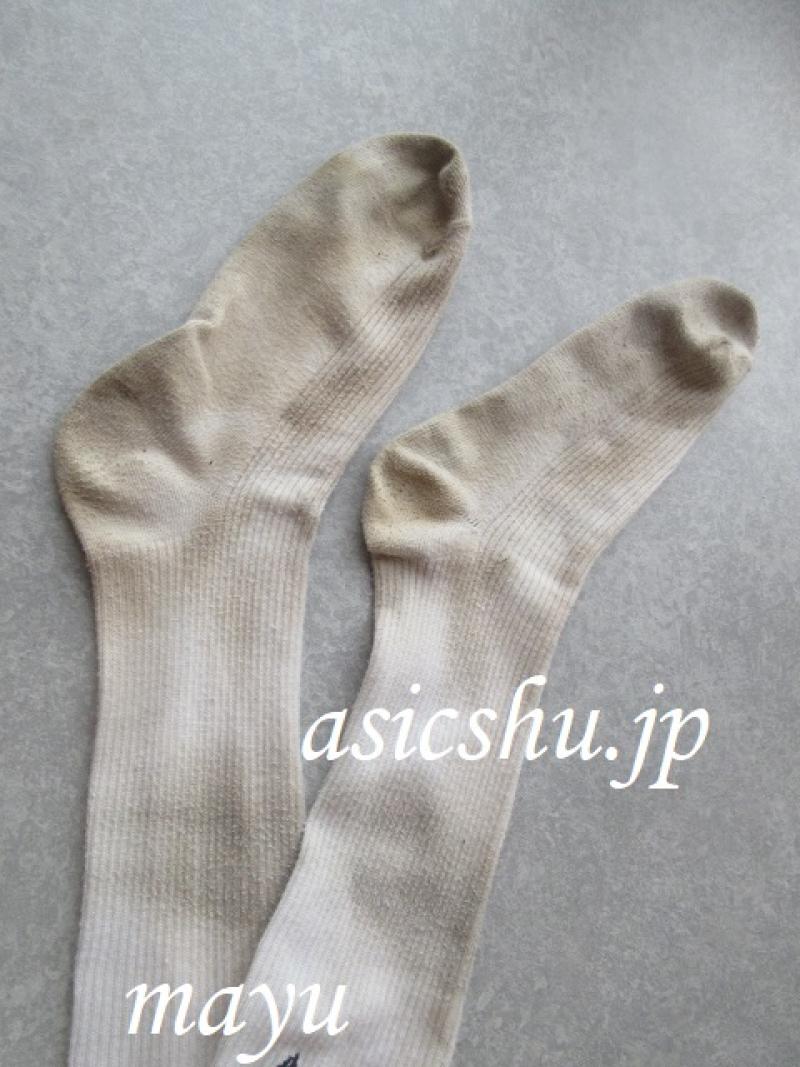 10日着用で超激臭！！！咳き込むようなツンとしたニオイのハイソックス