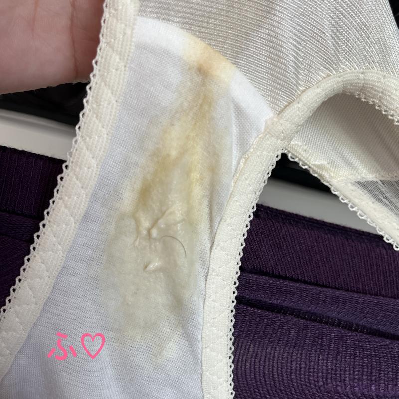 ●たっぷり3日着用●お汚れいっぱいくさくさパンティ●