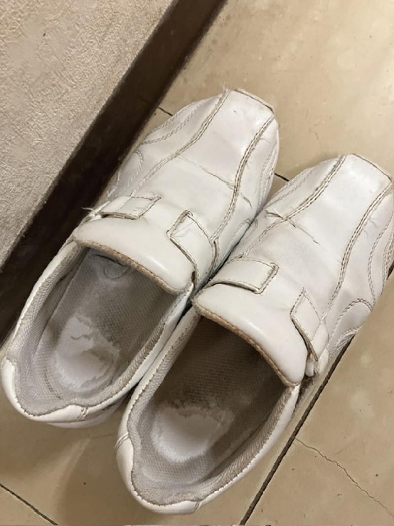 1年以上洗ってないナースシューズ