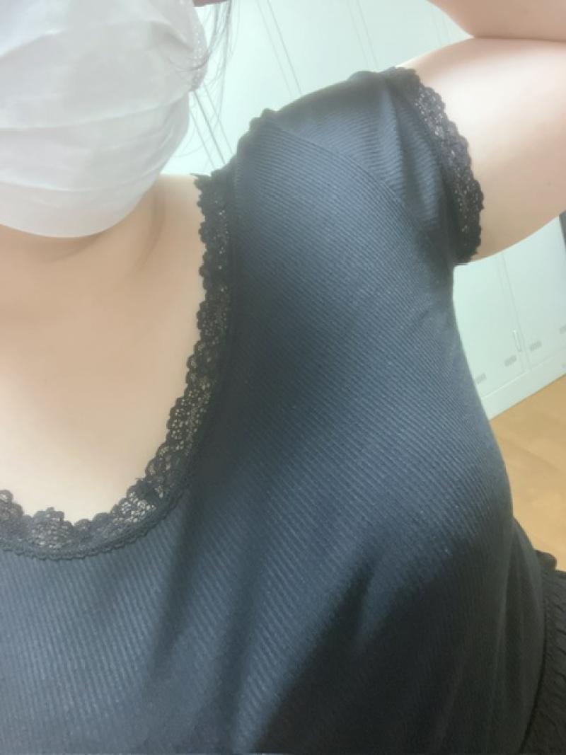 ナースの半袖ワキガインナー