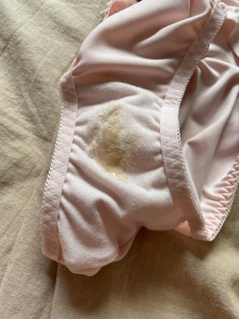 トリプルパンチ♡96時間おまんこに食い込ませてた強烈パンティ