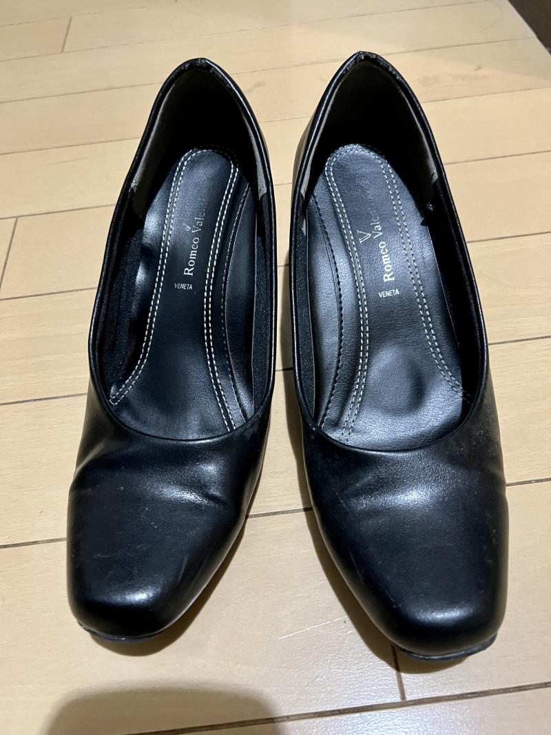 仕事で履いてるパンプス