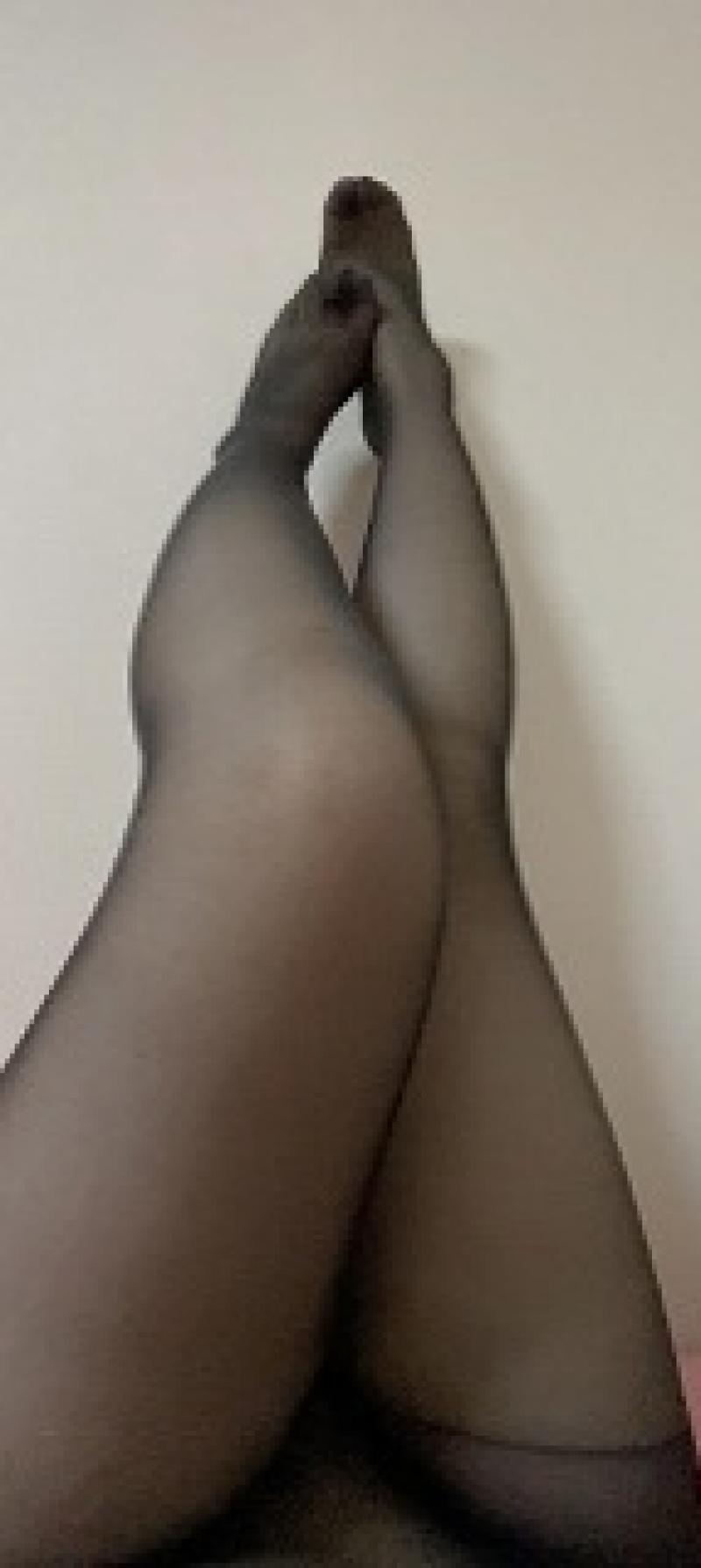 直履❣️すずかの黒ストッキング