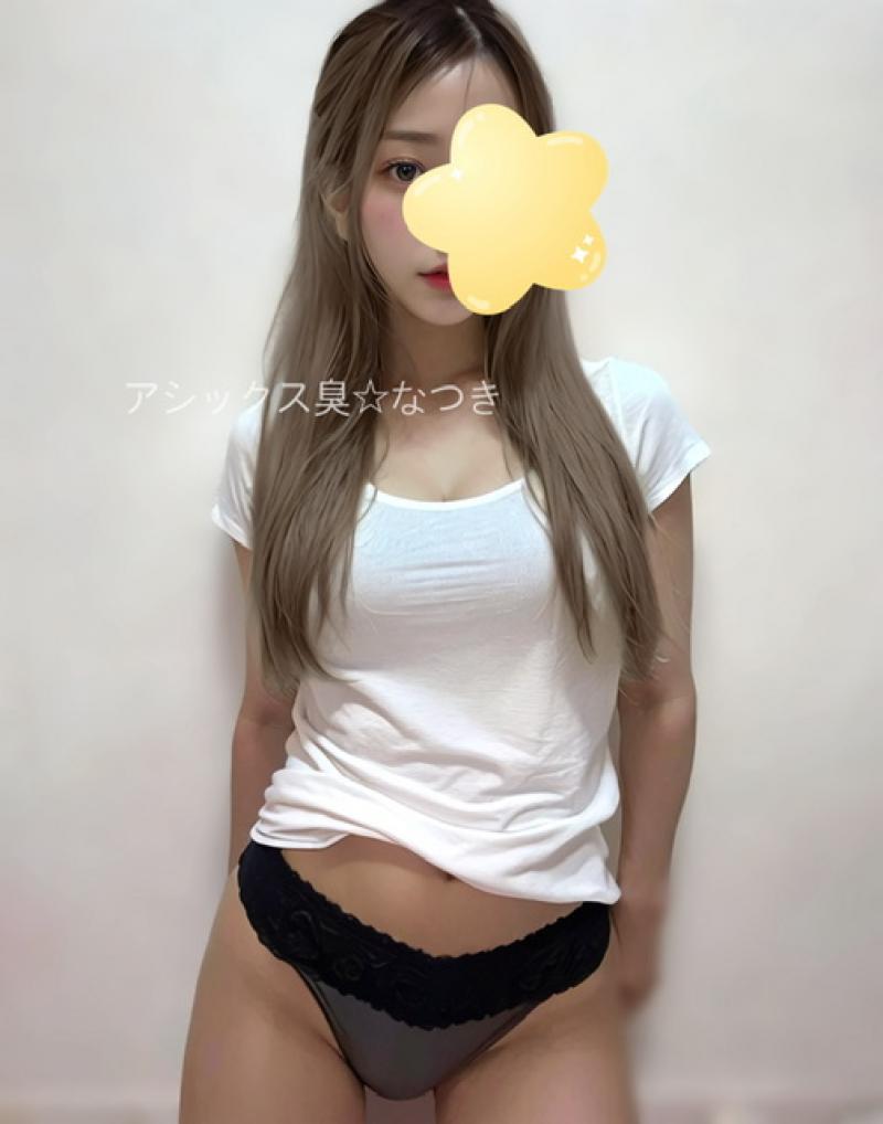食いこみ着用♡汚れたっぷりTバック♪