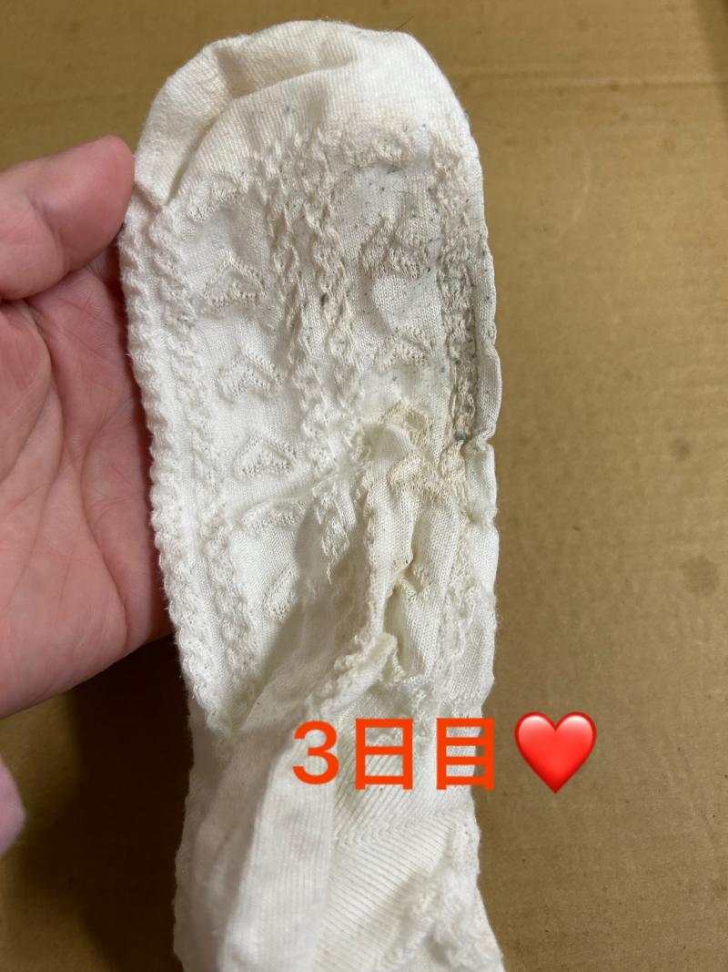 蒸れ蒸れクッサい♡4日履き靴下