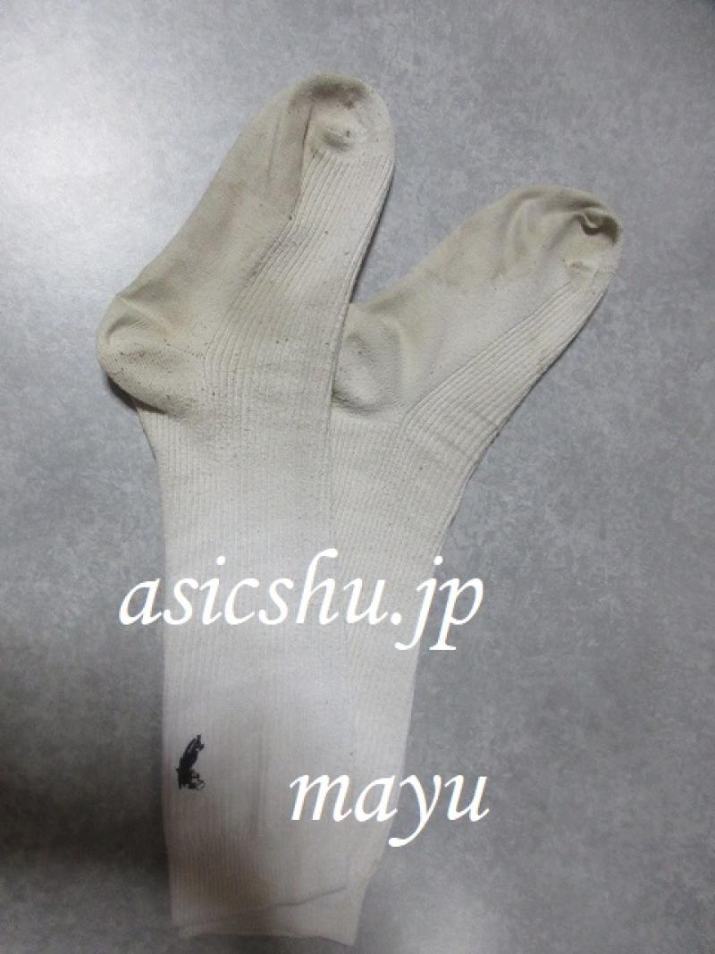 10日着用でツーンとすっぱいニオイのハイソックス