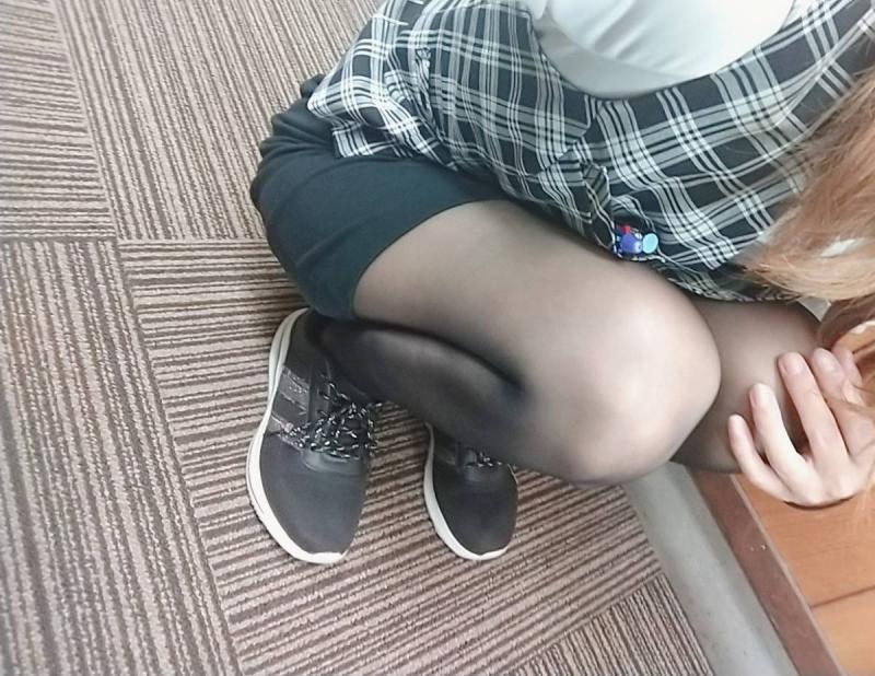 事務員ルイのお仕事つま先カピカピ黒スト♡3日連履き♡