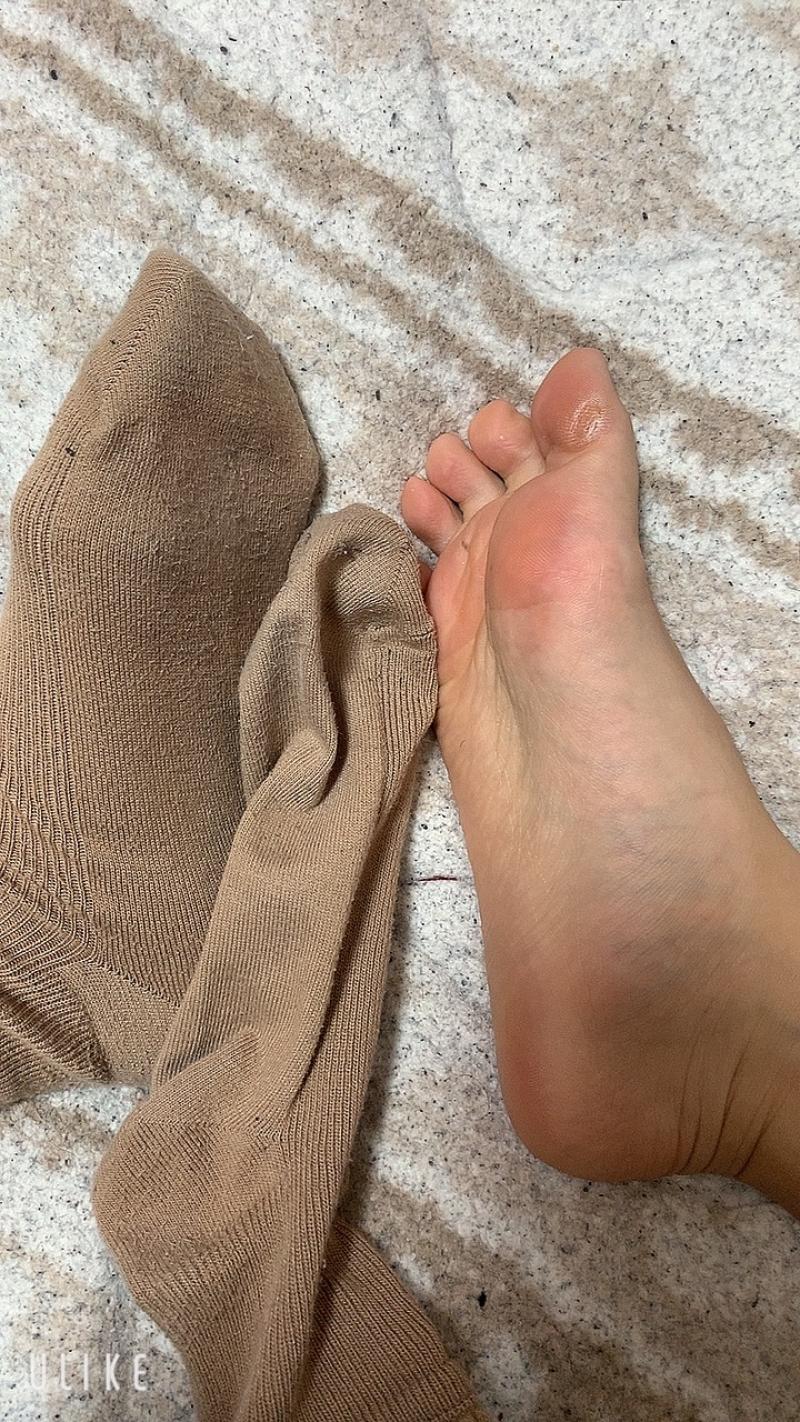足の臭いパワーアップした激クサ靴下+おまけ