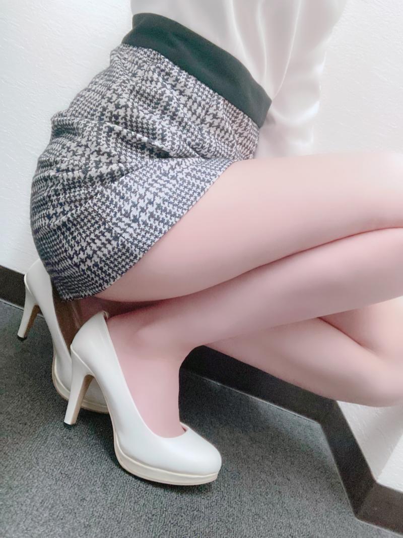 年代物白パンプス