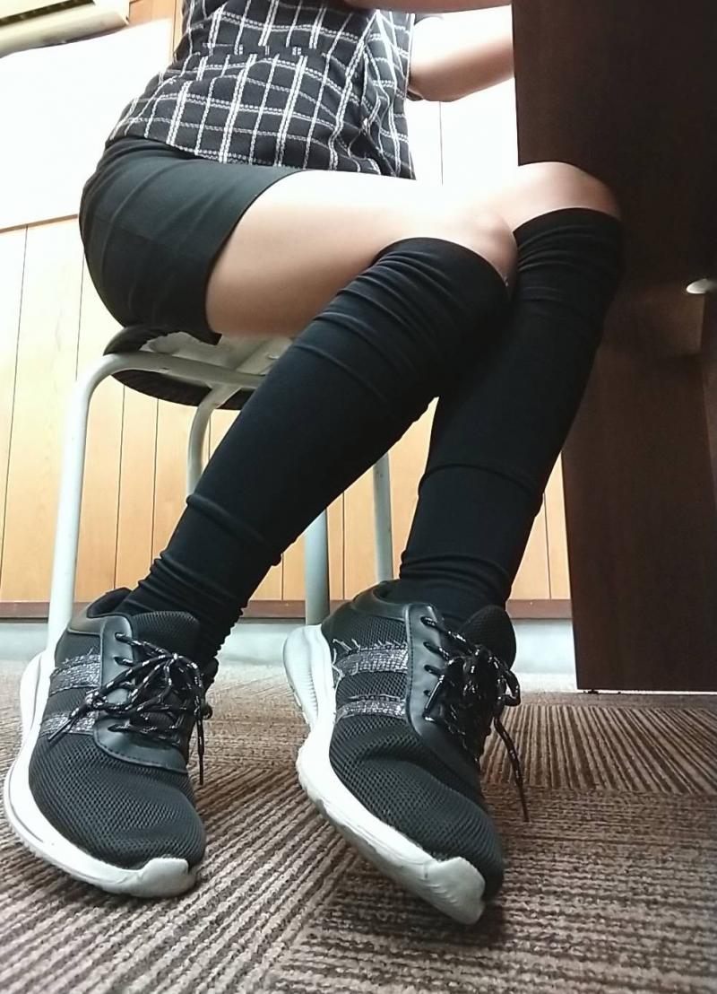 お仕事用黒ハイソ2日履き♡仕事終わりに脱ぎたて発送します♡