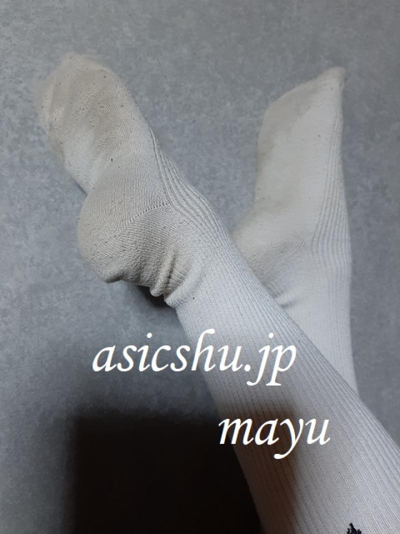 1週間着用でツーンとすっぱいニオイのハイソックス