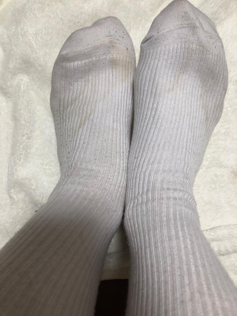 本当に無理！！1ヶ月履きの白ハイソックス♡