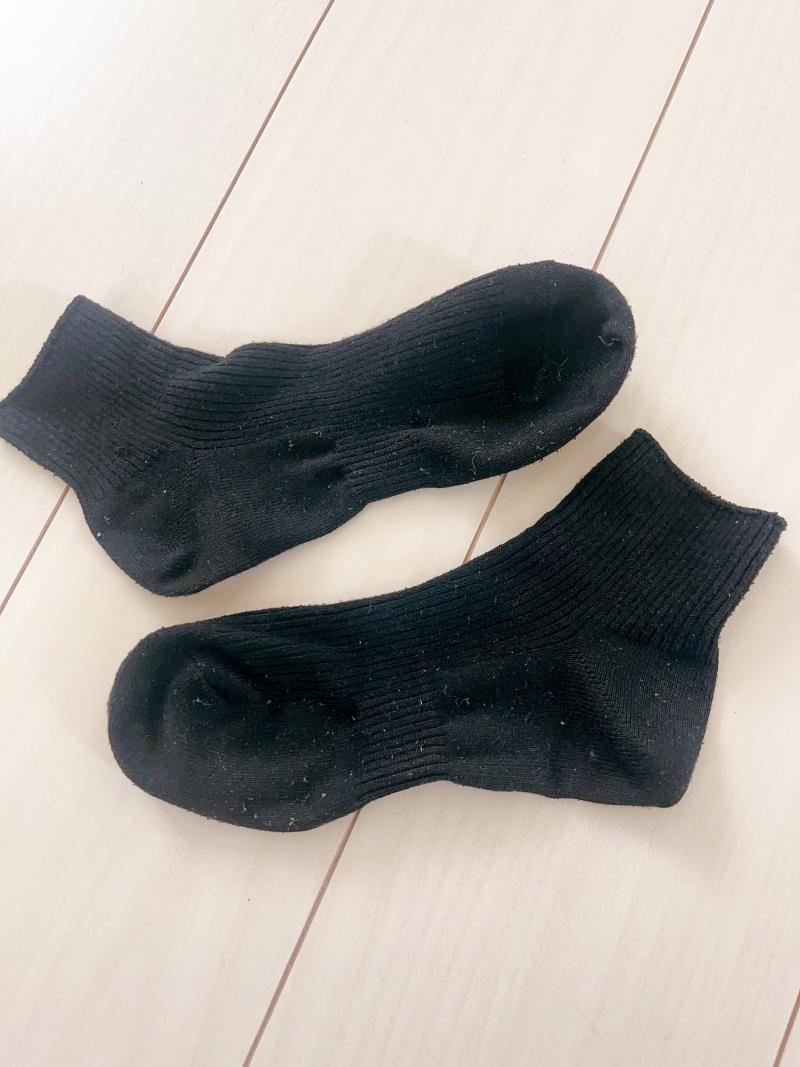 18歳♥居酒屋店員の汗たっぷり靴下♥