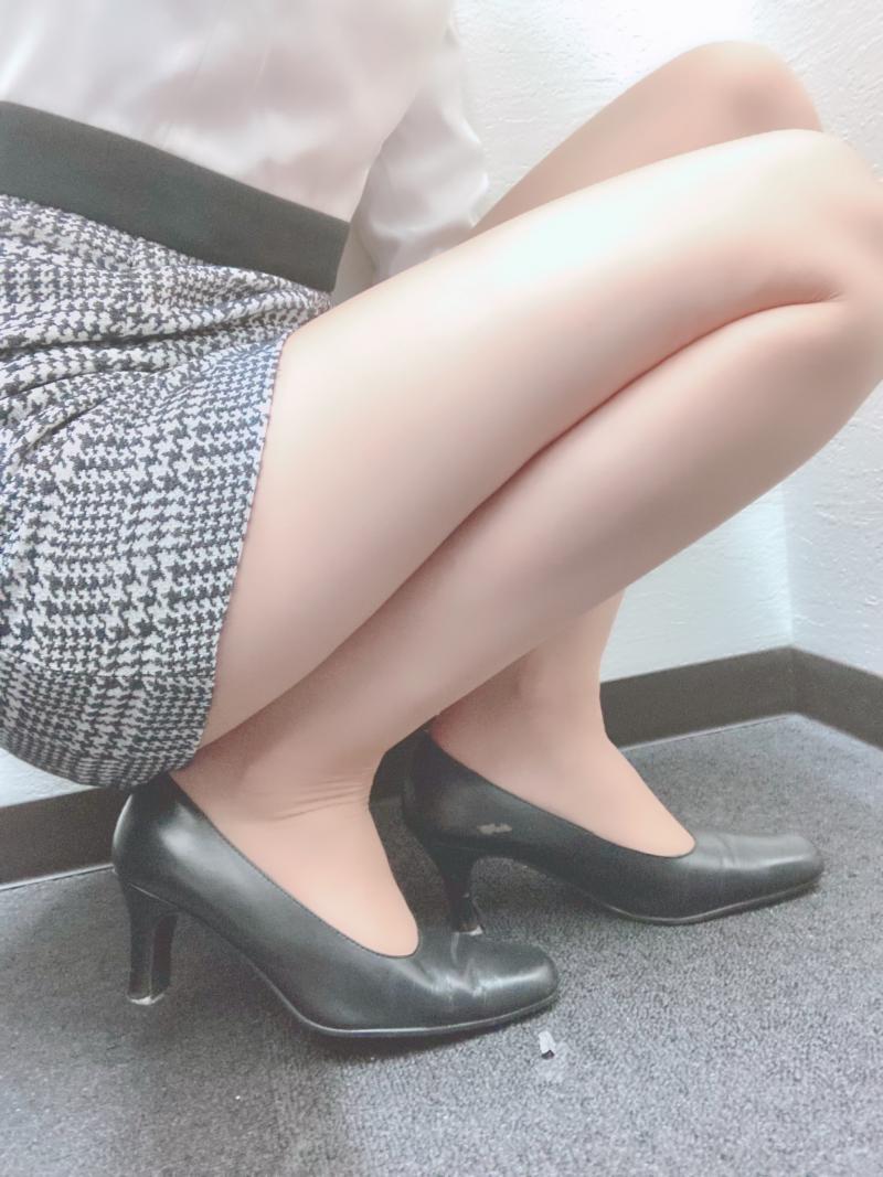 履き込んだ年代物パンプス