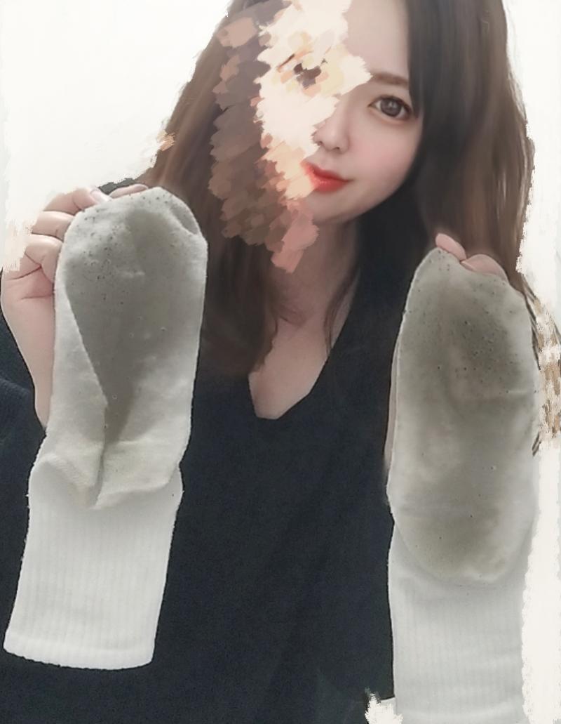激クサ注意!!6日着用☆びっしょり汚れまくりな靴下