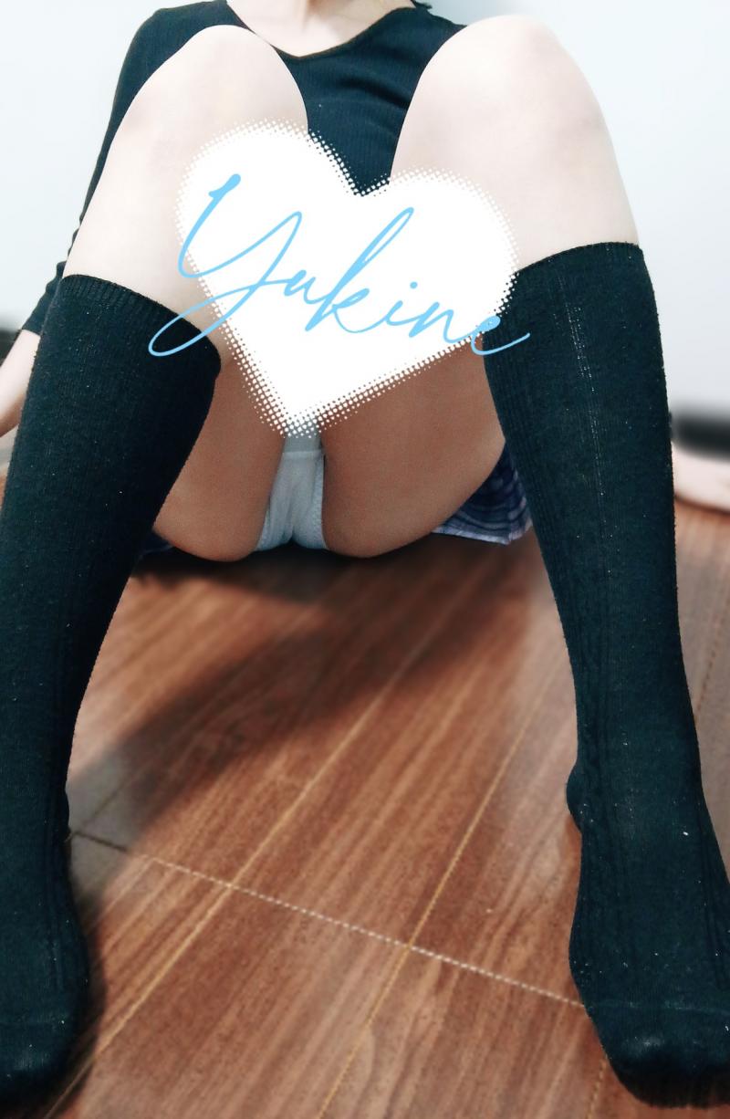 お休みお出かけ時の黒ハイソ❤️