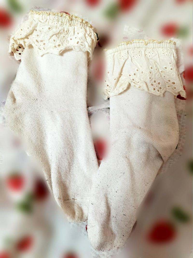 【高校生の頃から使用♪】♡レースが可愛いメイドさんの履き込み白ソックス♡