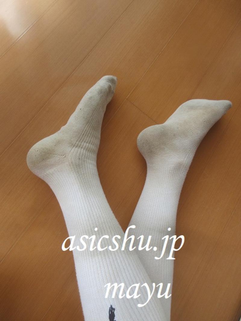 1週間汗だくでツーンと刺激的なニオイのハイソックス