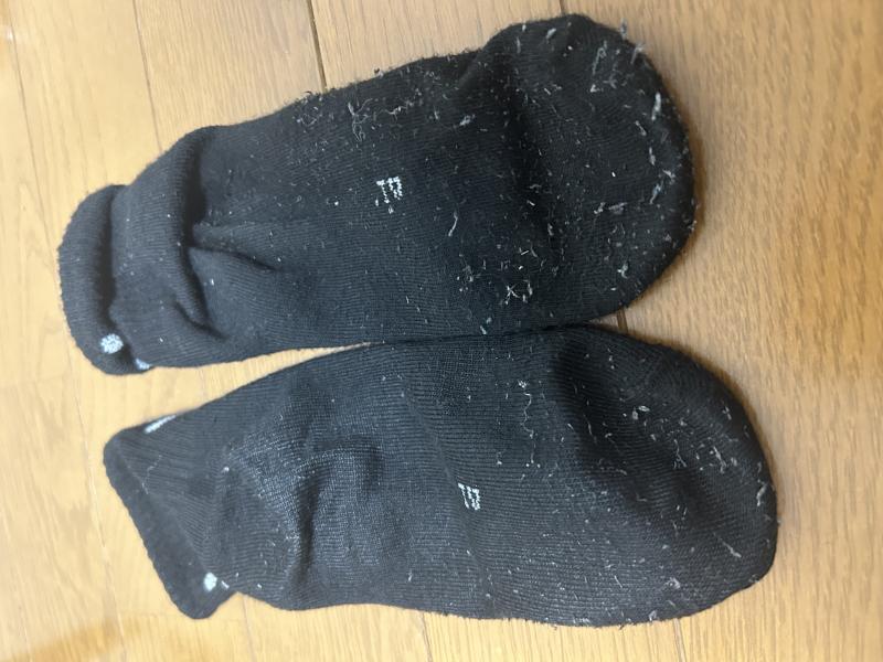 5日履き♡毛玉ソックス。゚・ (>﹏<) ・゚。
