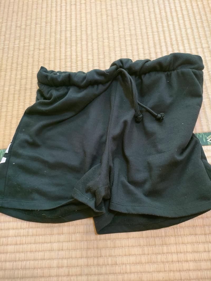 半年愛用♡使用感たーぷりショートパンツ♡