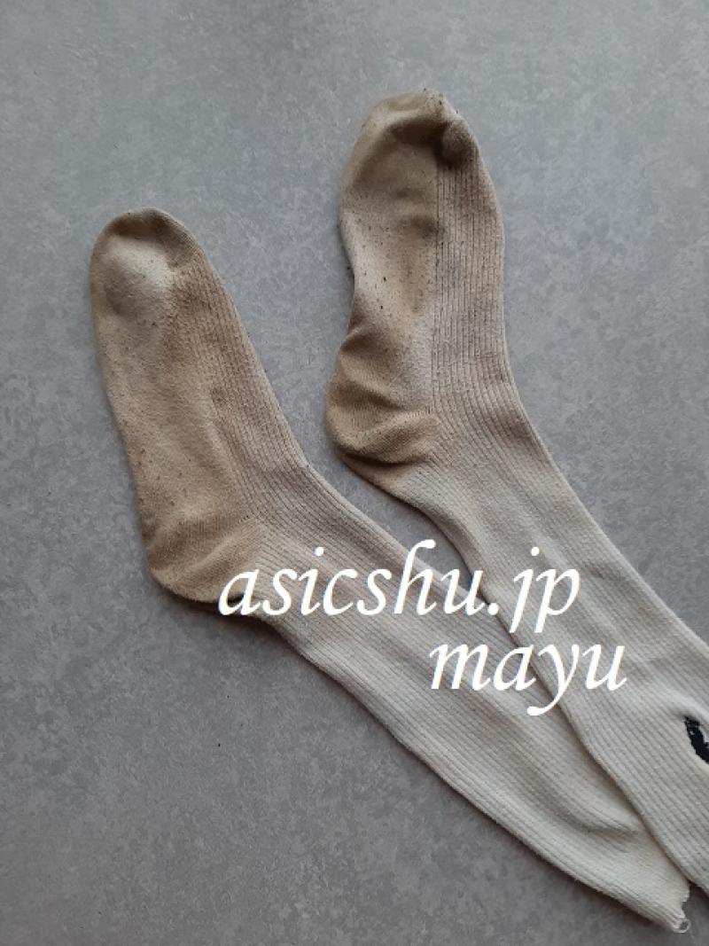 1週間汗だくでツーンと刺激的なニオイのハイソックス