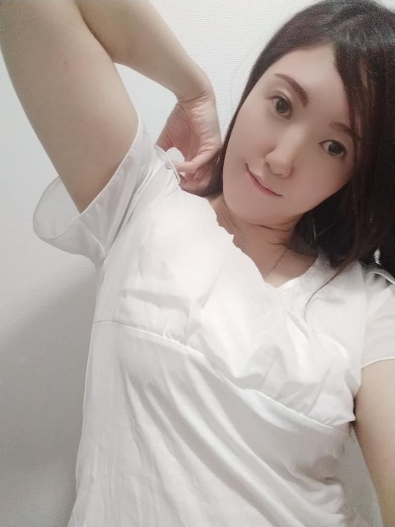 脇の黄ばみ画像あり♥2日着用ワキガ激臭シャツ♥プレゼント付き