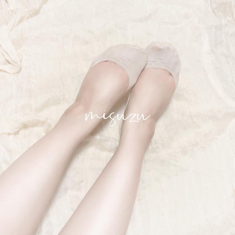 湿気と汗で蒸れ蒸れ♡ベージュのフットカバー