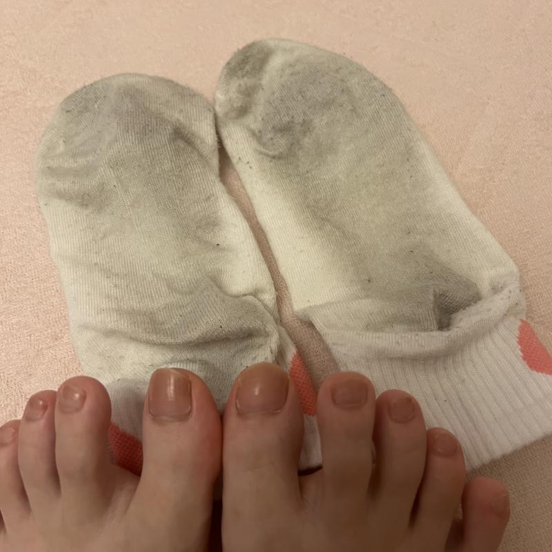 蒸れ蒸れ安定の長期着用済み！アイドルレッスン靴下