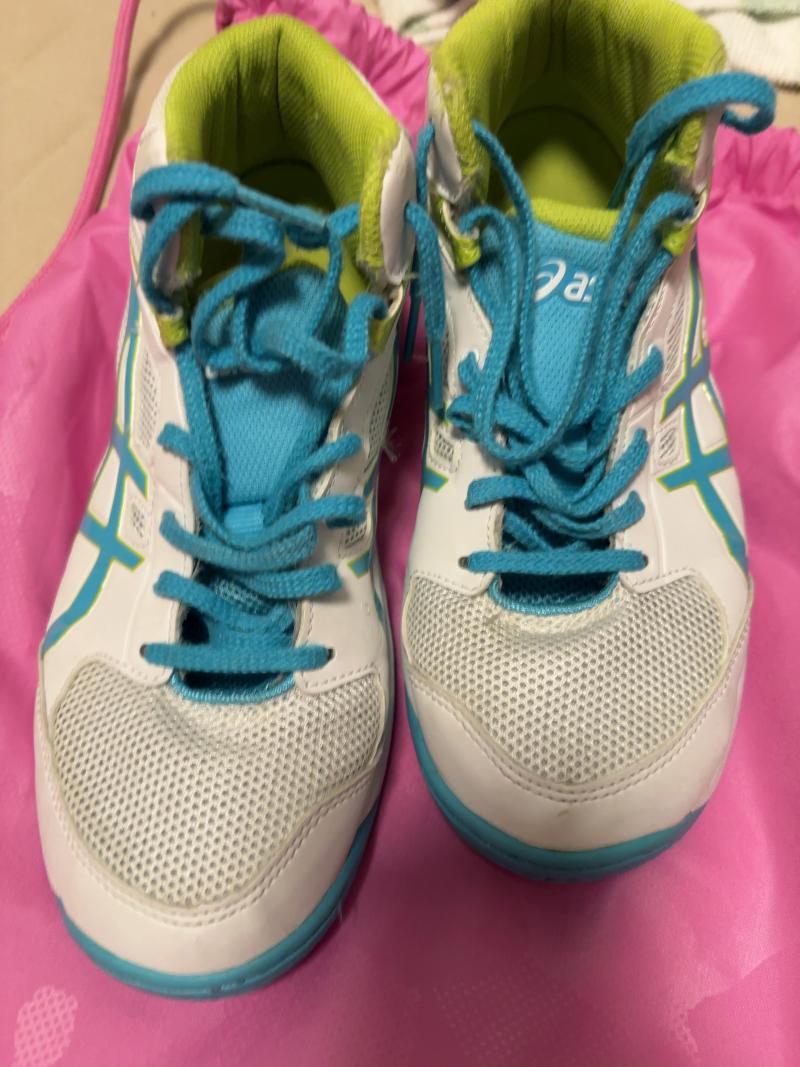 使い込みバッシュと激臭ソックスのセット♡
