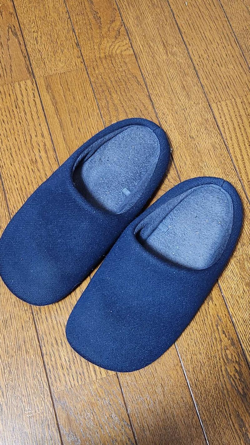 3年履いたUNIQLOのルームシューズ