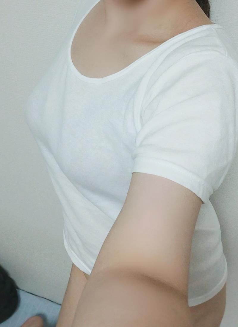強めわきが臭染み込んだインナーTシャツ