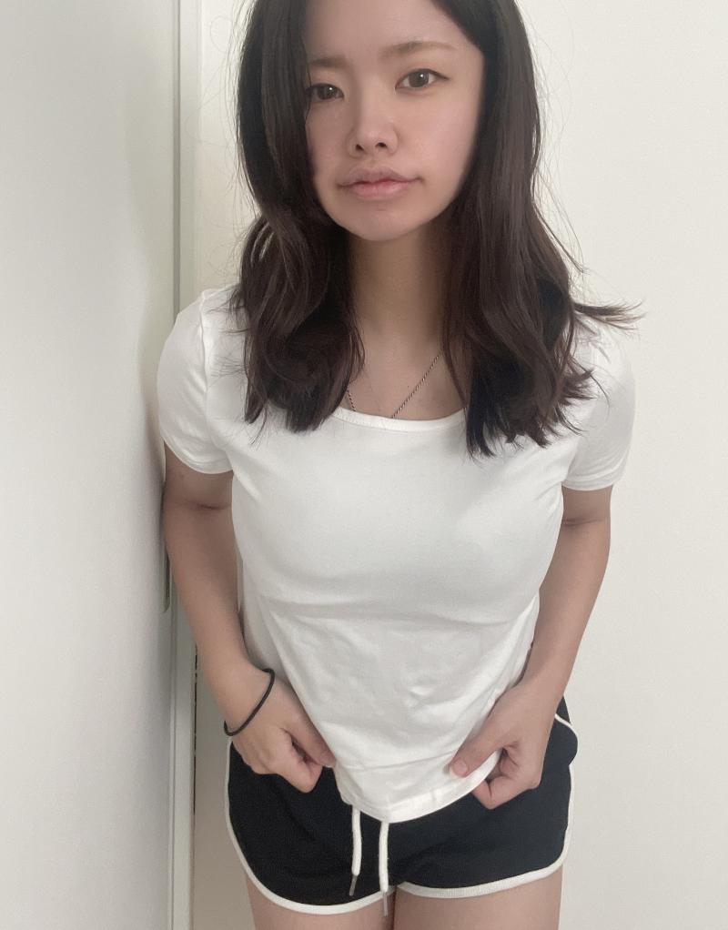 春奈先生の強烈ワキガ部活Tシャツ