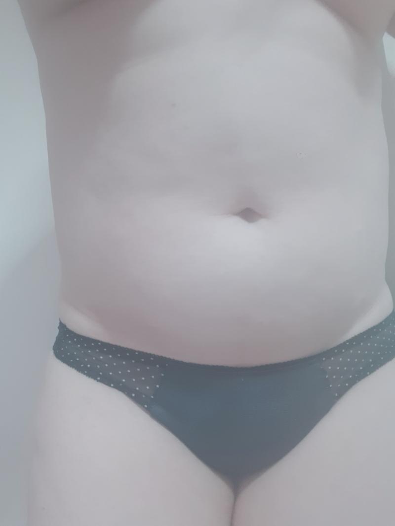 ★エリカ★紺色のスソガパンティ2日履き