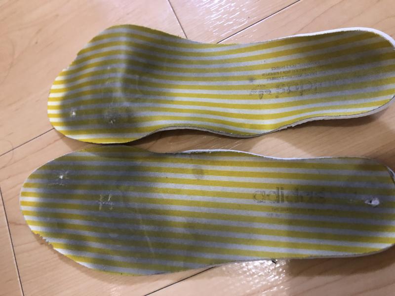 激レア！足の形が付くほど履いた中敷き