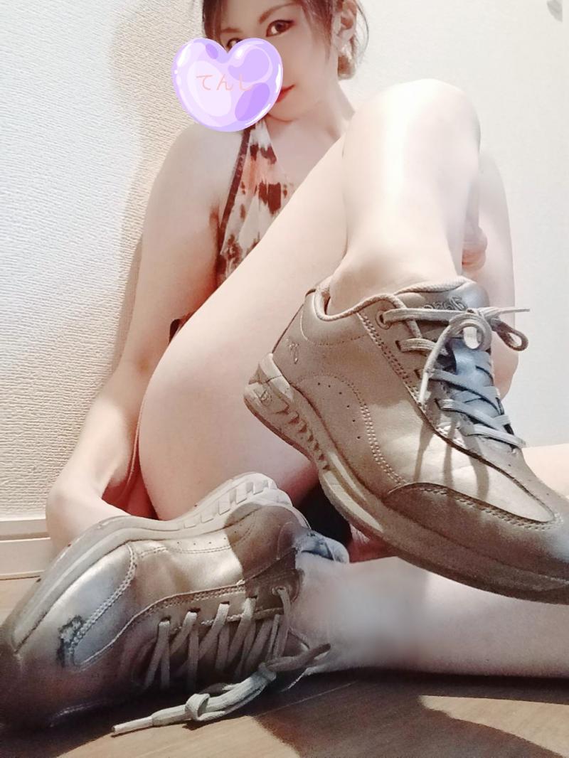 マニア様向け！超酷使アシックス＋靴下のおまけ付き♡