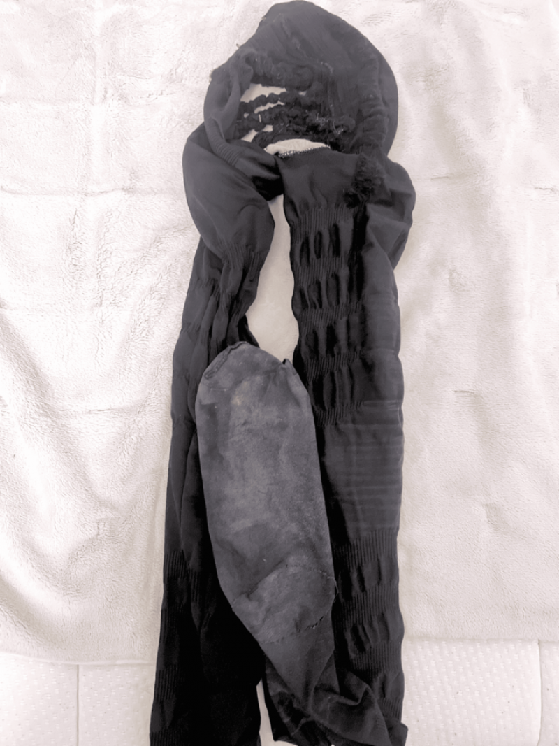 内側汚れで真っ白！足垢着圧タイツ