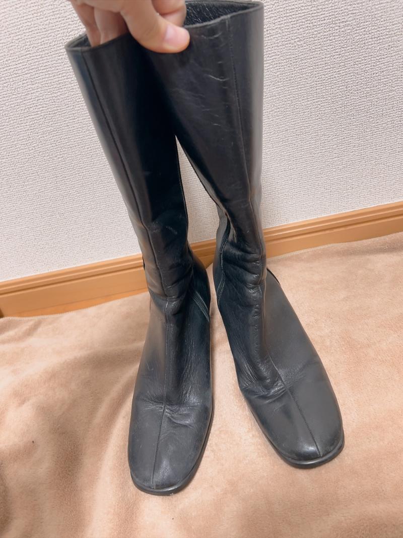 足のしわがついたロングブーツ(｡•́︿•̀｡)