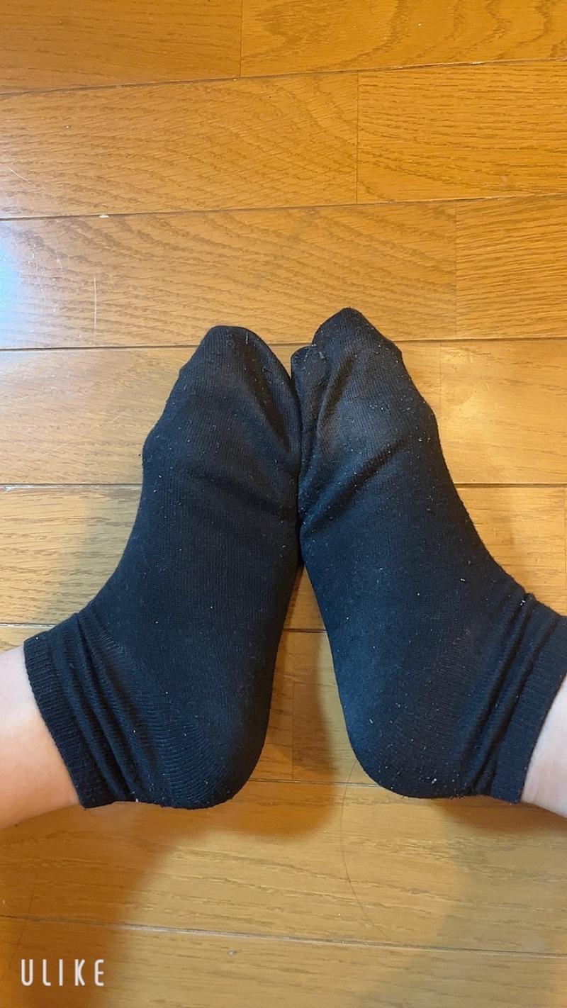 ５日連続着用の本当に臭くて汚い靴下