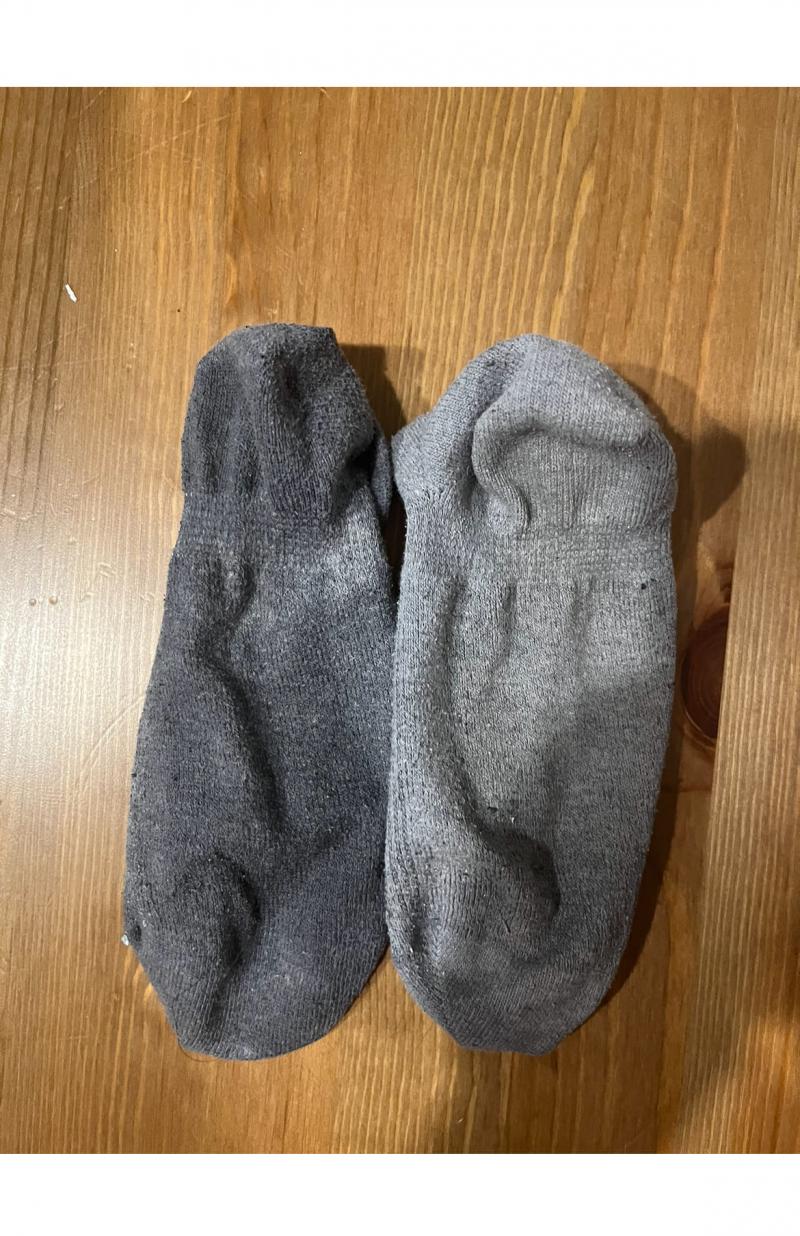⚠️激臭注意手⚠️に残る匂い2週間連続ランニングで使用靴下