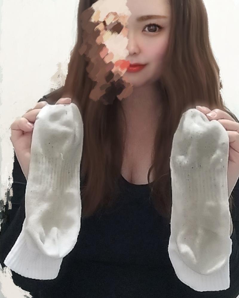 1週間着用☆びっしょり汚れまくりな白靴下